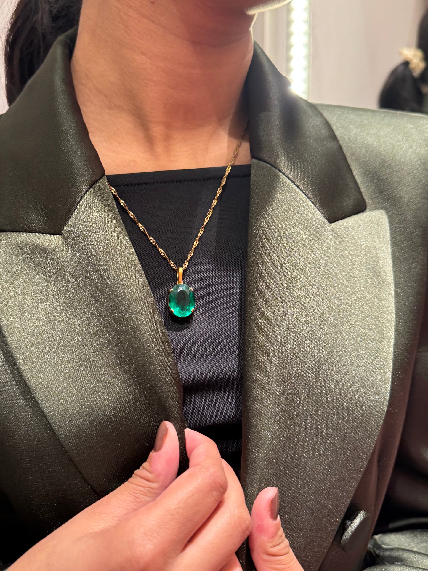 aura emerald necklace